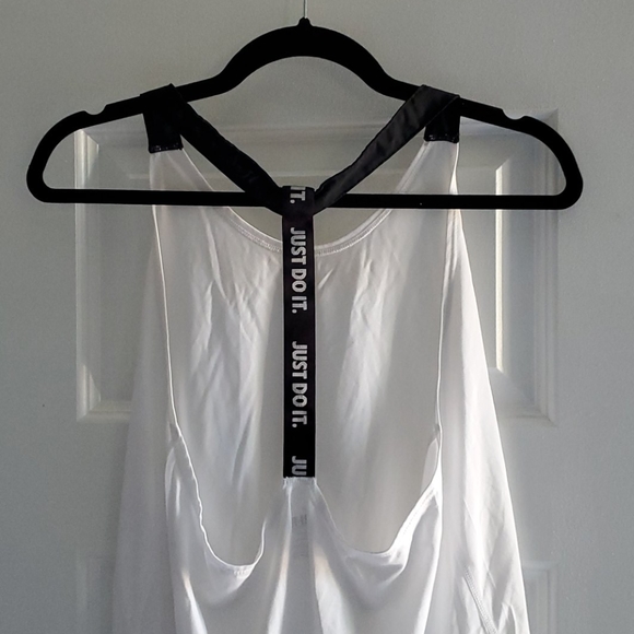 Nike Tank - Picture 2 of 2